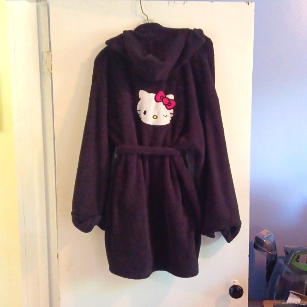 Hello Kitty short bath robe Large